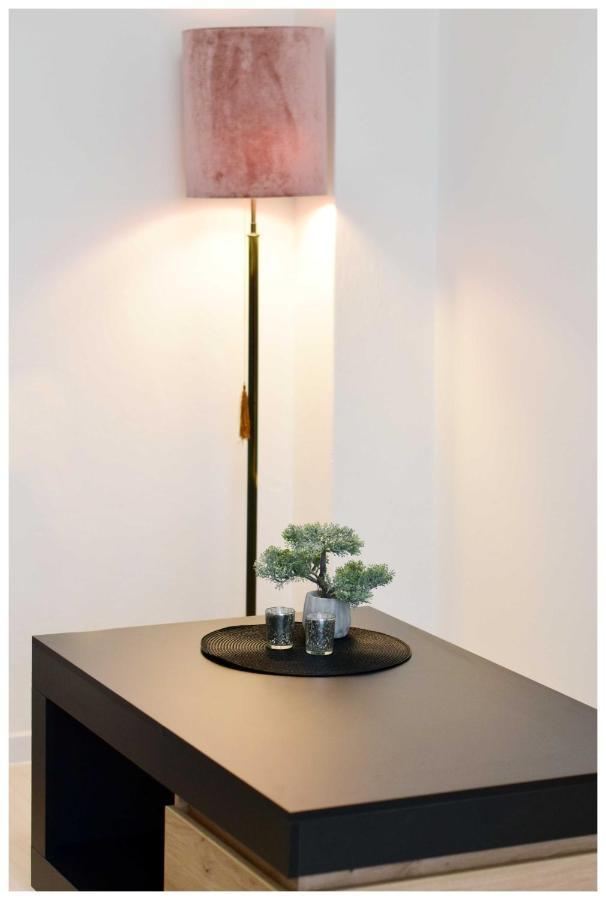 Color24 Centrum Nisko Διαμέρισμα Εξωτερικό φωτογραφία